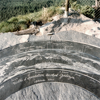 Détails_de_la_table_de_Gerbizon,_Chamalières